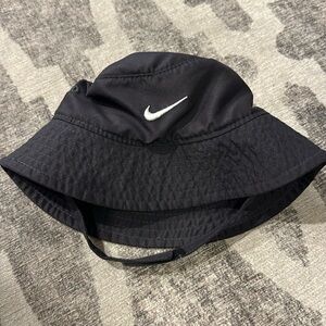 Nike Kids Black Bucket Hat with Swoosh